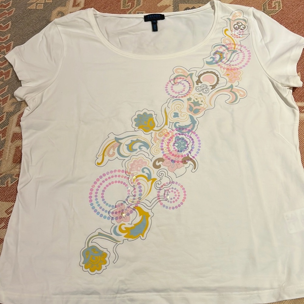ESCADA TOP